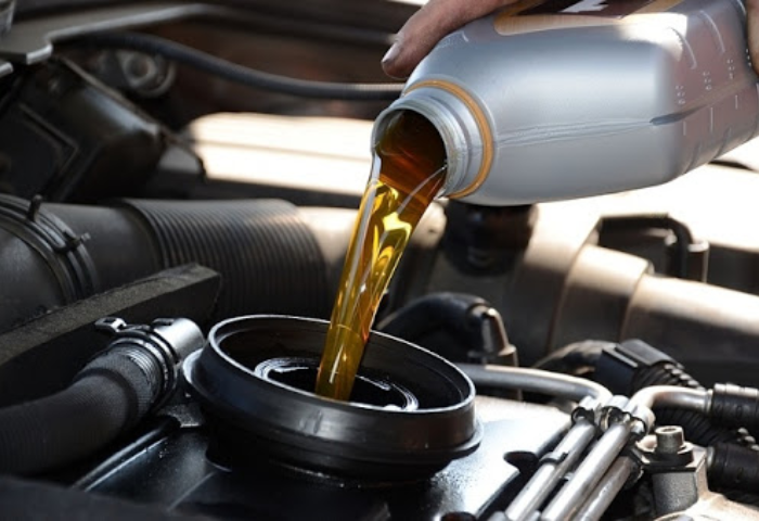Sai lầm 1: Bỏ Qua Hoặc Không Tuân Thủ Đúng Lịch Thay Dầu