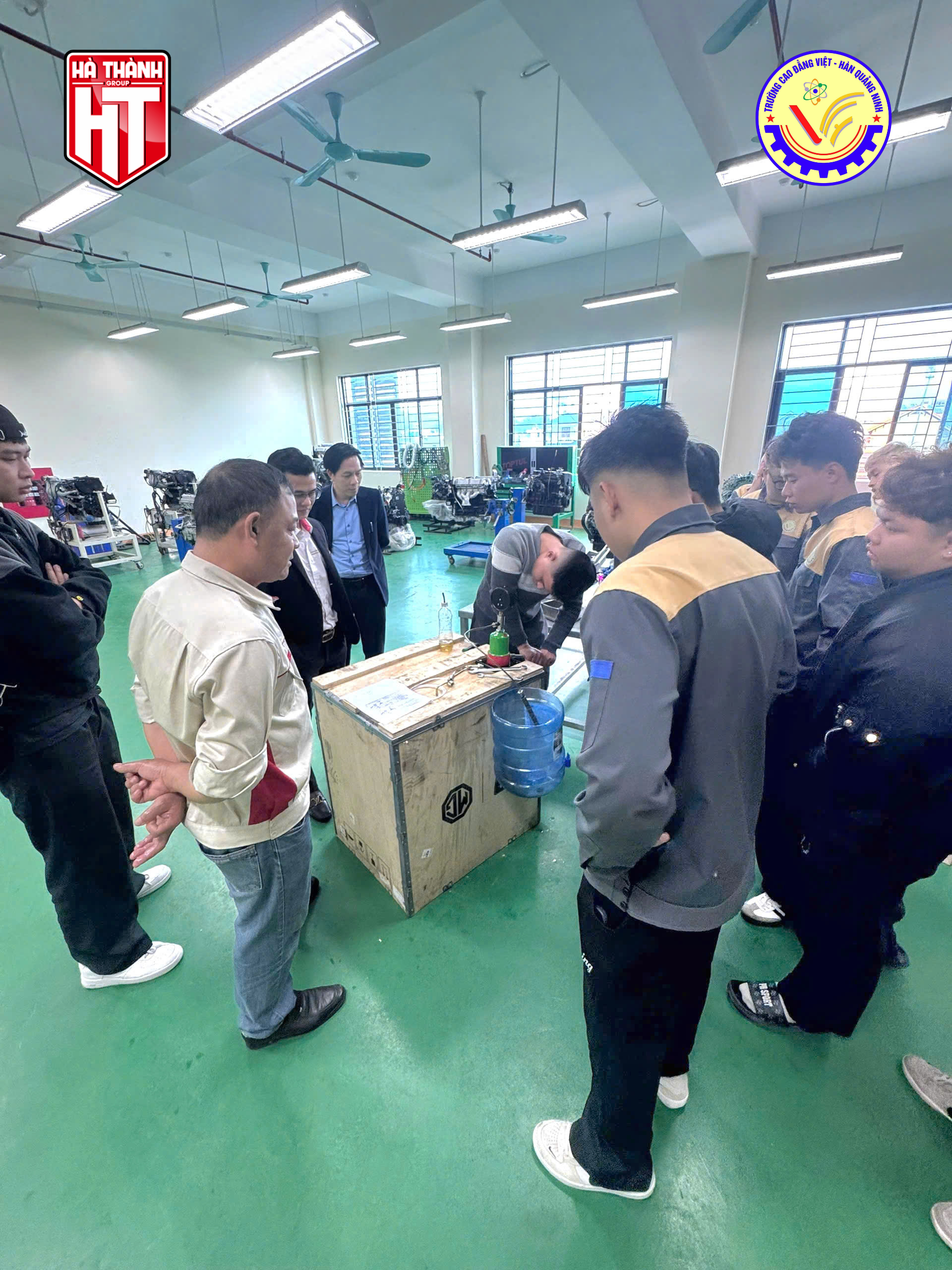 Tiếp cận công nghệ sửa chữa và chăm sóc xe hiện đại