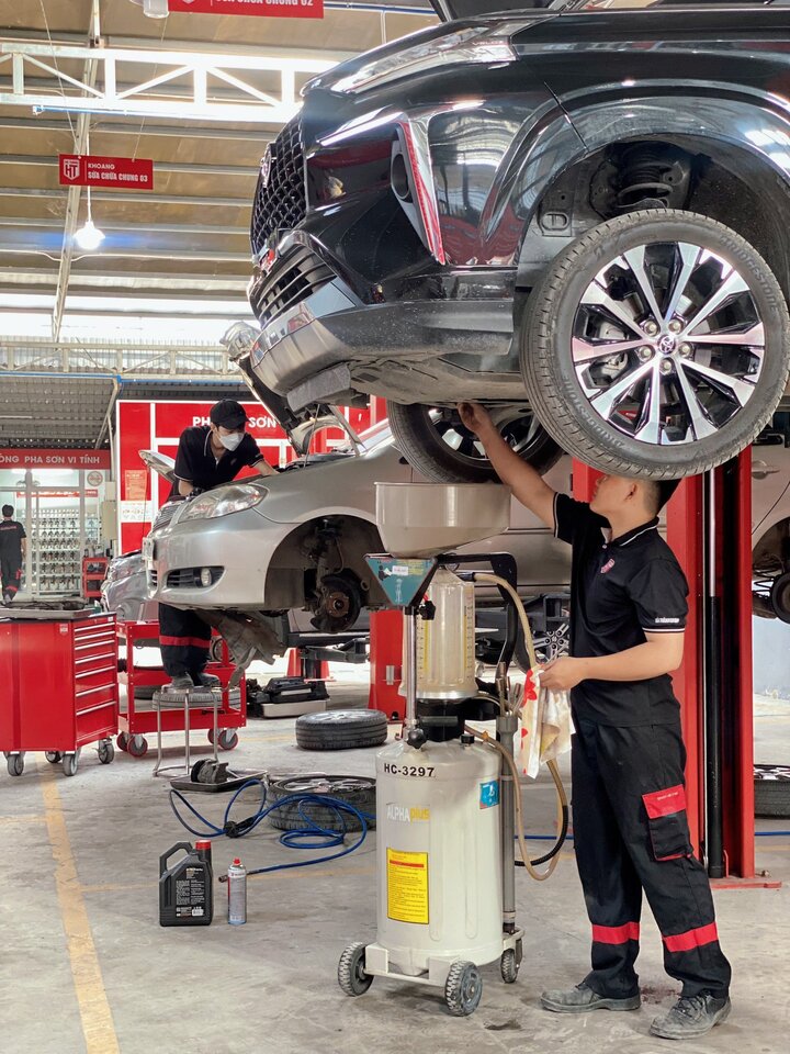 Dịch Vụ Bảo Hành Ô Tô Tại Hà Thành Garage – Cam Kết Uy Tín