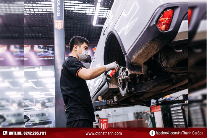 Bảo dưỡng ô tô chuyên nghiệp, uy tín tại Hà Thành Garage - Chảy dầu phanh ô tô