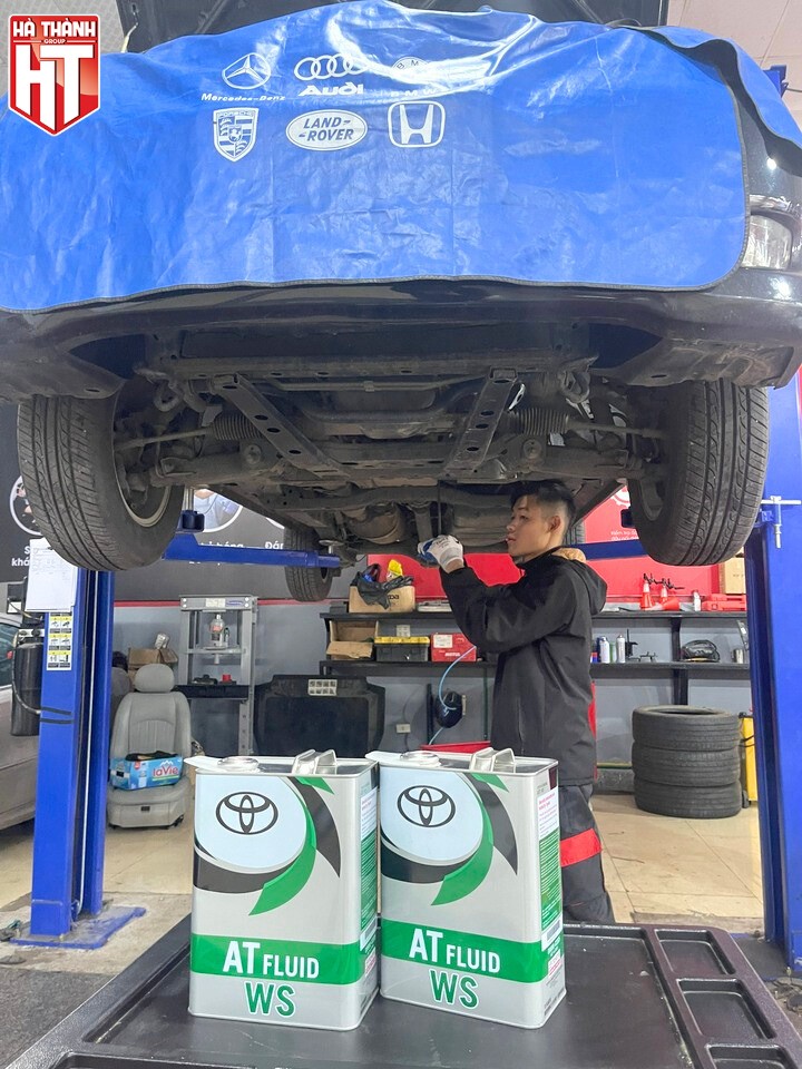 Thay dầu hộp số tự động tại Hà Thành Garage