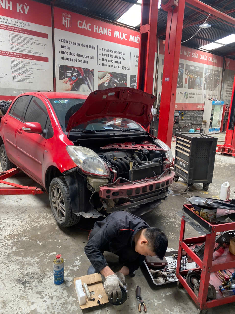 Tại sao việc chăm sóc xe ô tô định kỳ lại quan trọng đến vậy?