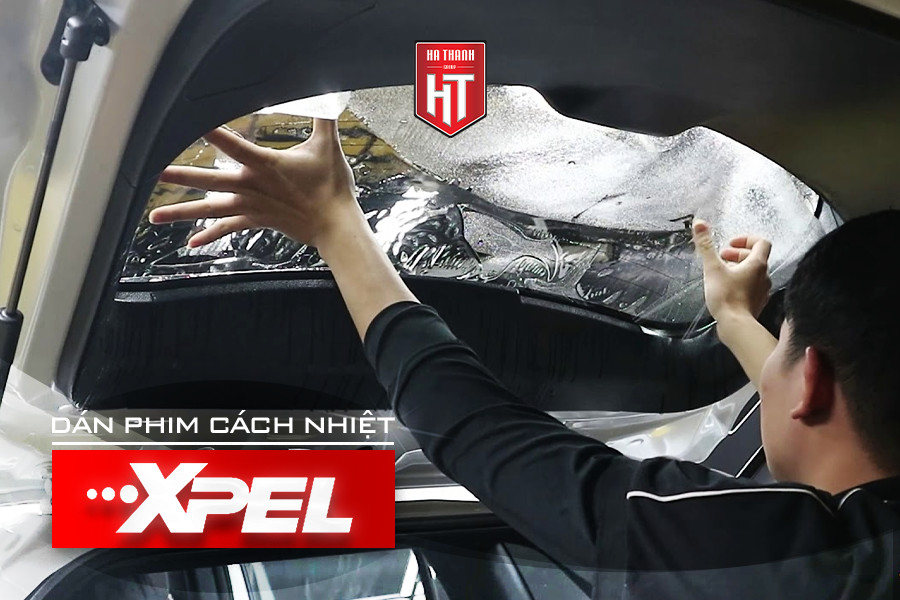 Dán Film Cách Nhiệt Ô Tô Tại Hà Thành Garage – Giải Pháp Hoàn Hảo