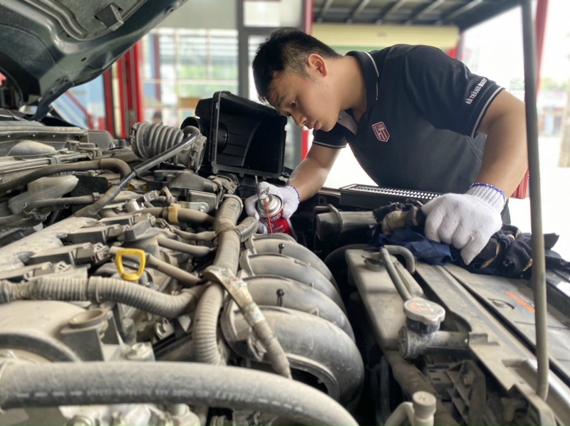 Dịch vụ sửa chữa xe ô tô tại Hà Thành Garage Kiến An