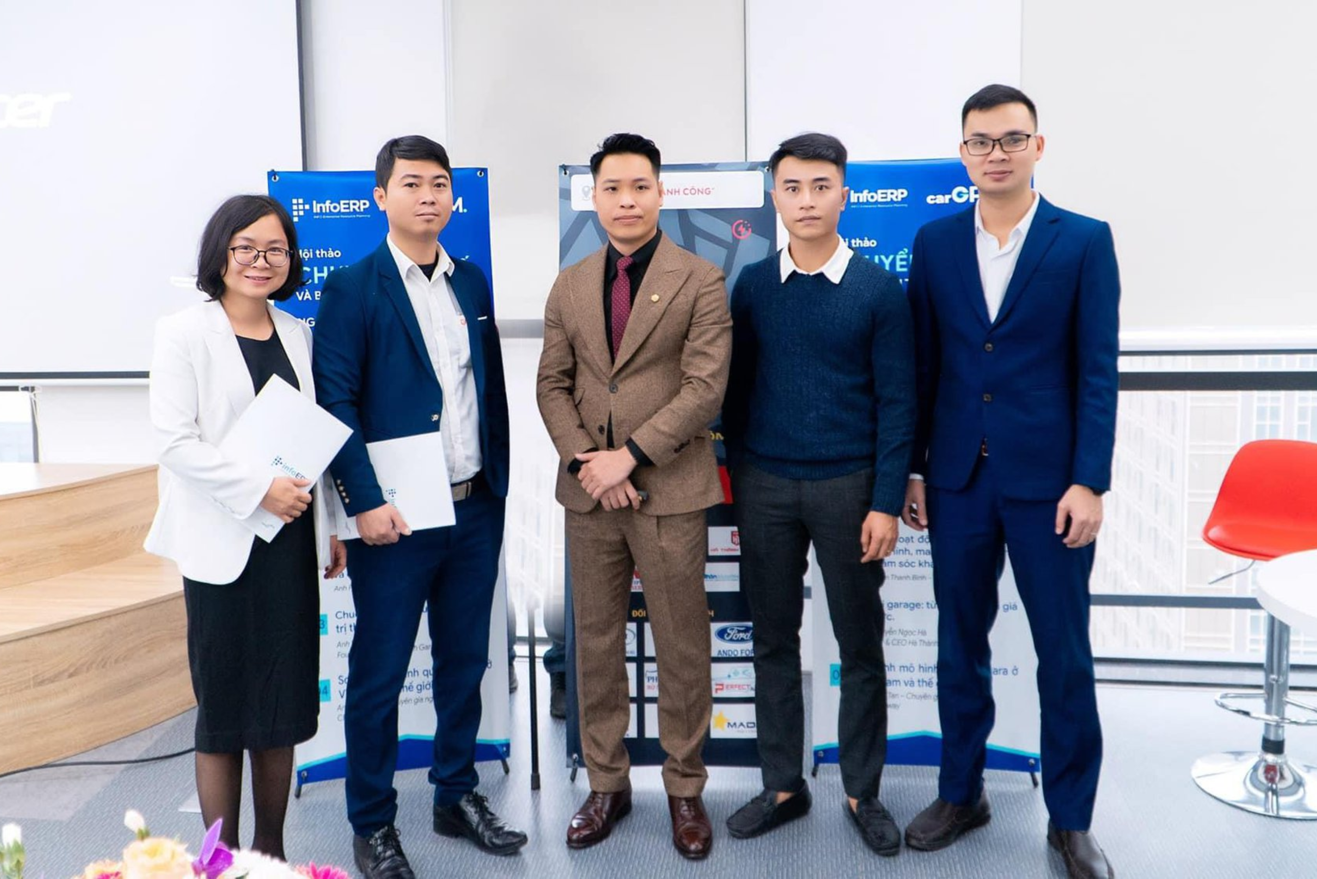 Khả Năng Thích Ứng và Liên Tục Đổi Mới