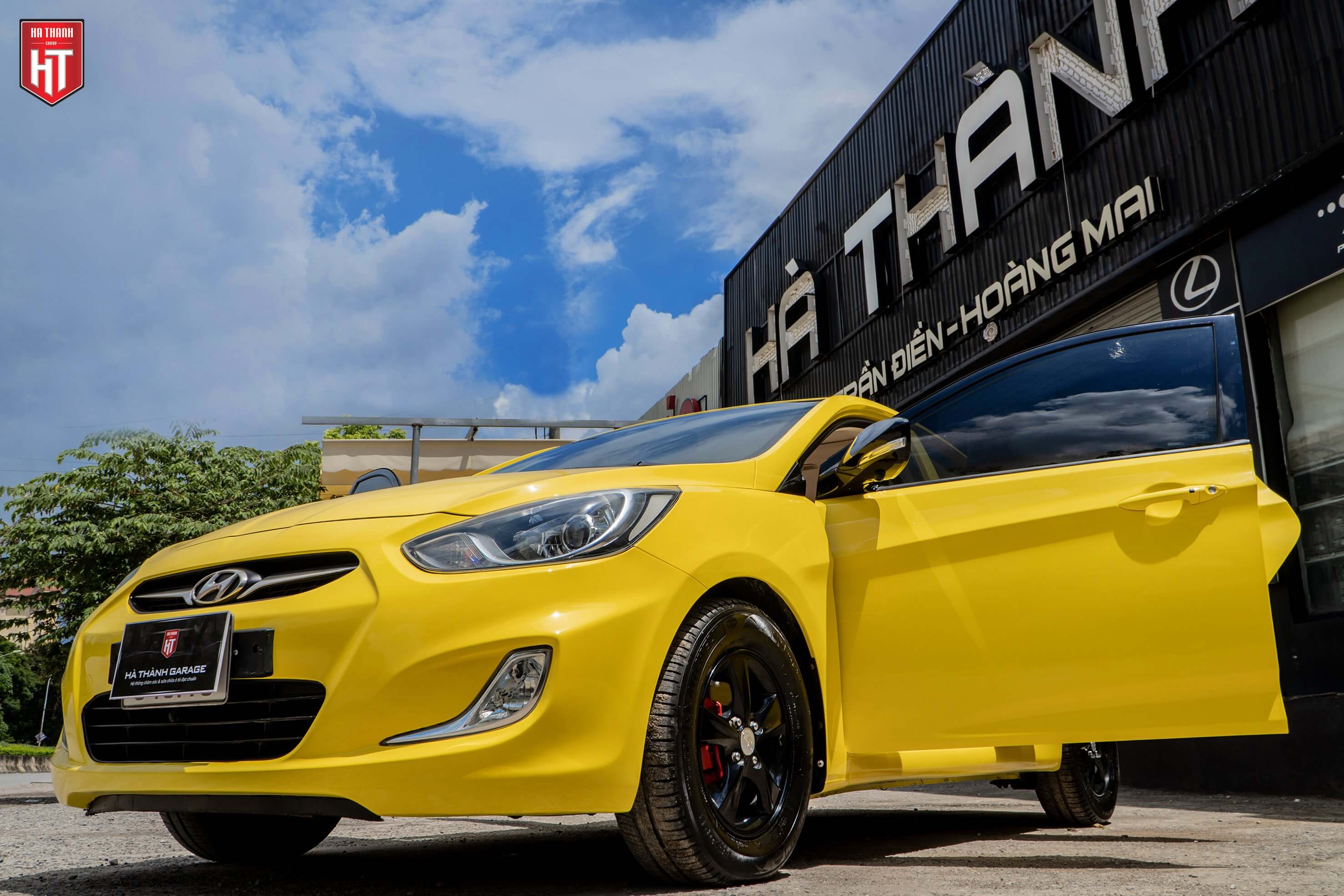 Hyundai Accent sau khi sơn đổi màu tại Hà Thành Garage