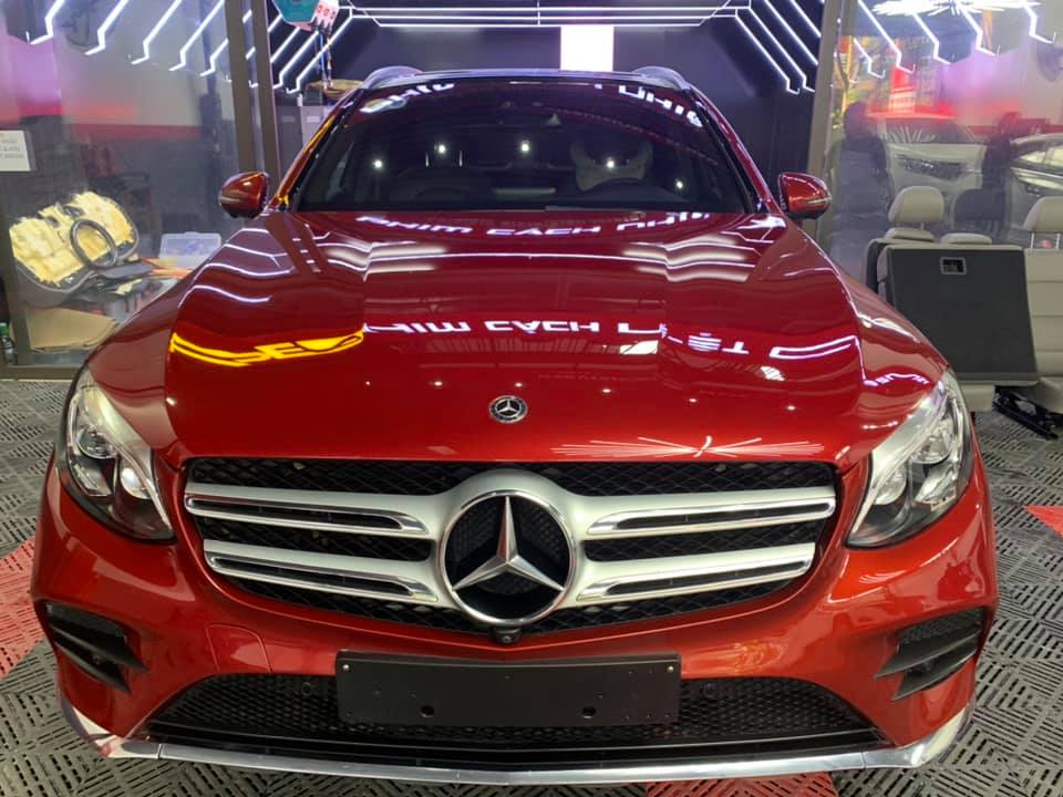 Phủ bóng ceramic cho xe Mercedes siêu chất