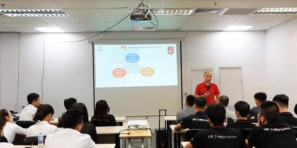 Buổi học với sự tham gia giảng dạy của chuyên gia đào tạo, cố vấn doanh nghiệp - Nguyễn Hồng Cương