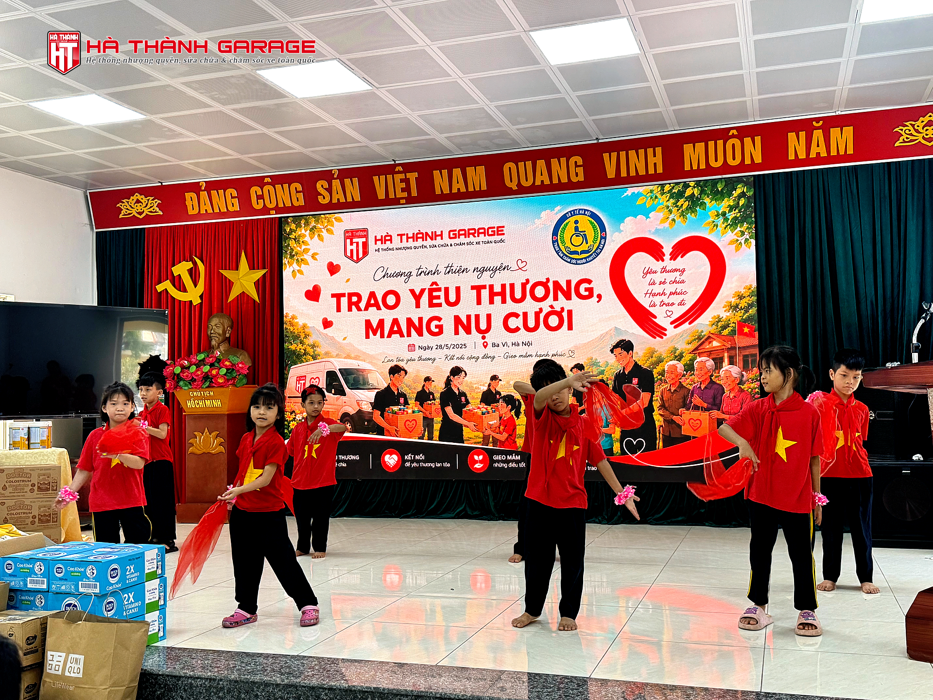 Những khoảnh khắc ý nghĩa của các em tại Trung tâm Chăm sóc Người Khuyết Tật Hà Nội