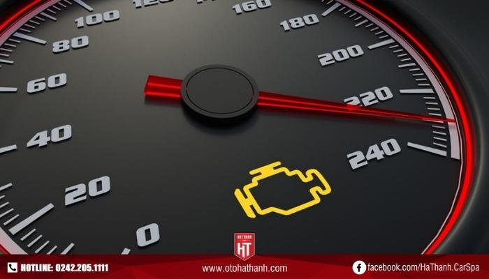 Nguyên Nhân Đèn Check Engine Bật Sáng Là Gì?